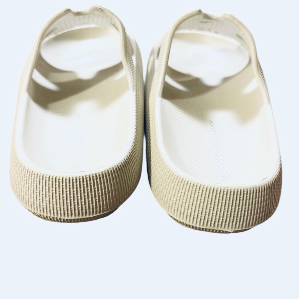 Wild Diva Lounge Maura Strap Sandals Size 6  Beige Open Toe Slip On Style New - Picture 7 of 12